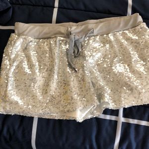 Fun silver sequined shorts !